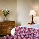 B&B La Chartreuse Haut-bailly - Anciennement Chateau Le Pape Léognan