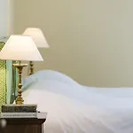 La Chartreuse Haut-bailly - Anciennement Chateau Le Pape Bed and breakfast 4*