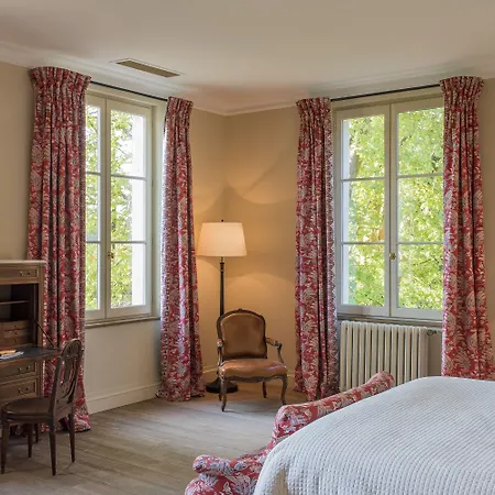 Bed & Breakfast La Chartreuse Haut-bailly - Anciennement Chateau Le Pape 4*