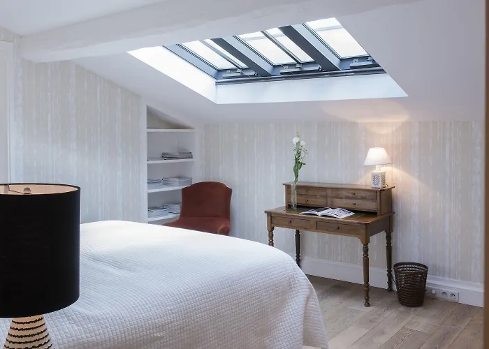 La Chartreuse Haut-bailly - Anciennement Chateau Le Pape Bed & Breakfast 4*