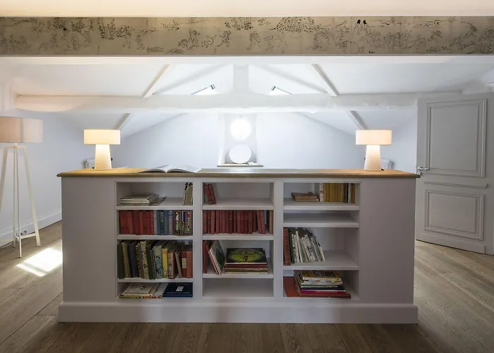 La Chartreuse Haut-bailly - Anciennement Chateau Le Pape Bed & Breakfast 4*