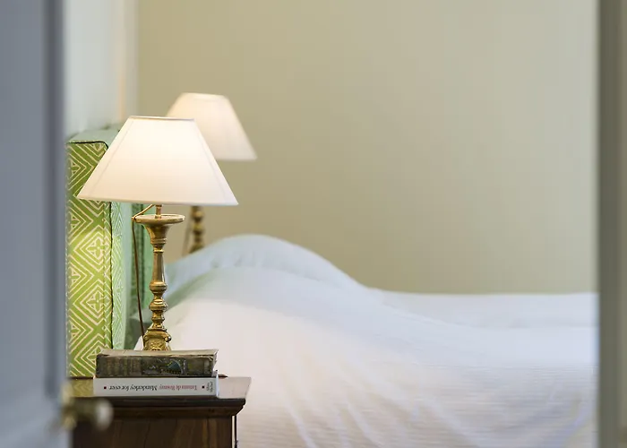 La Chartreuse Haut-bailly - Anciennement Chateau Le Pape Bed & Breakfast 4*