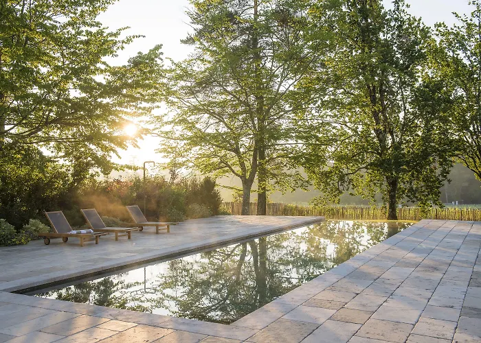 Bed & Breakfast La Chartreuse Haut-bailly - Anciennement Chateau Le Pape 4*